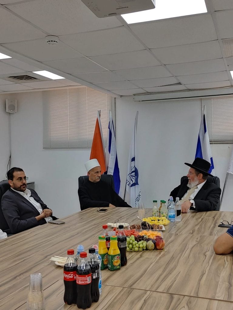 עם