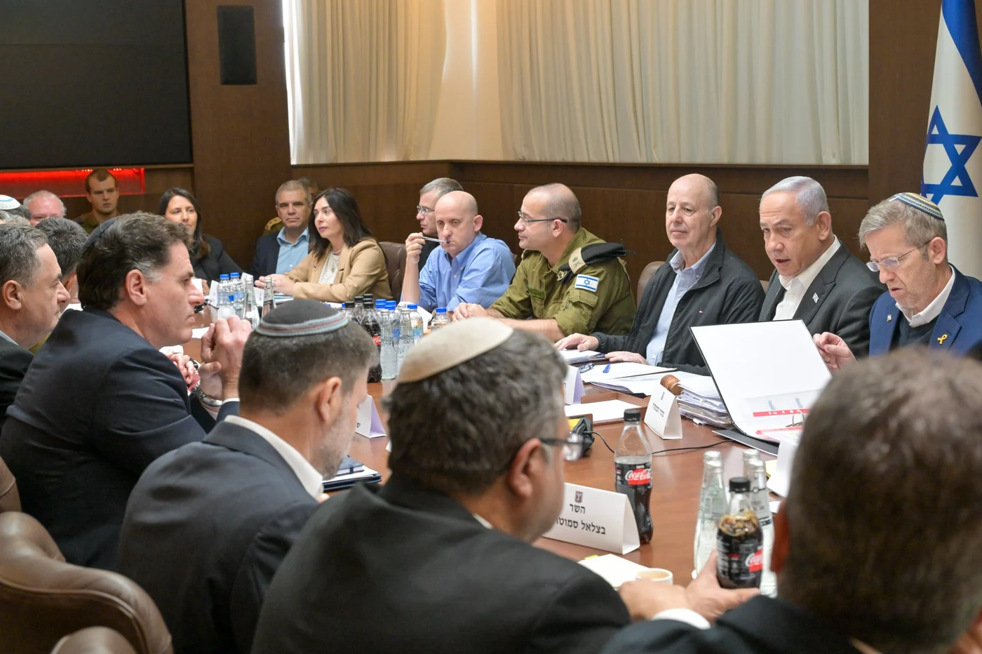 לע"מ